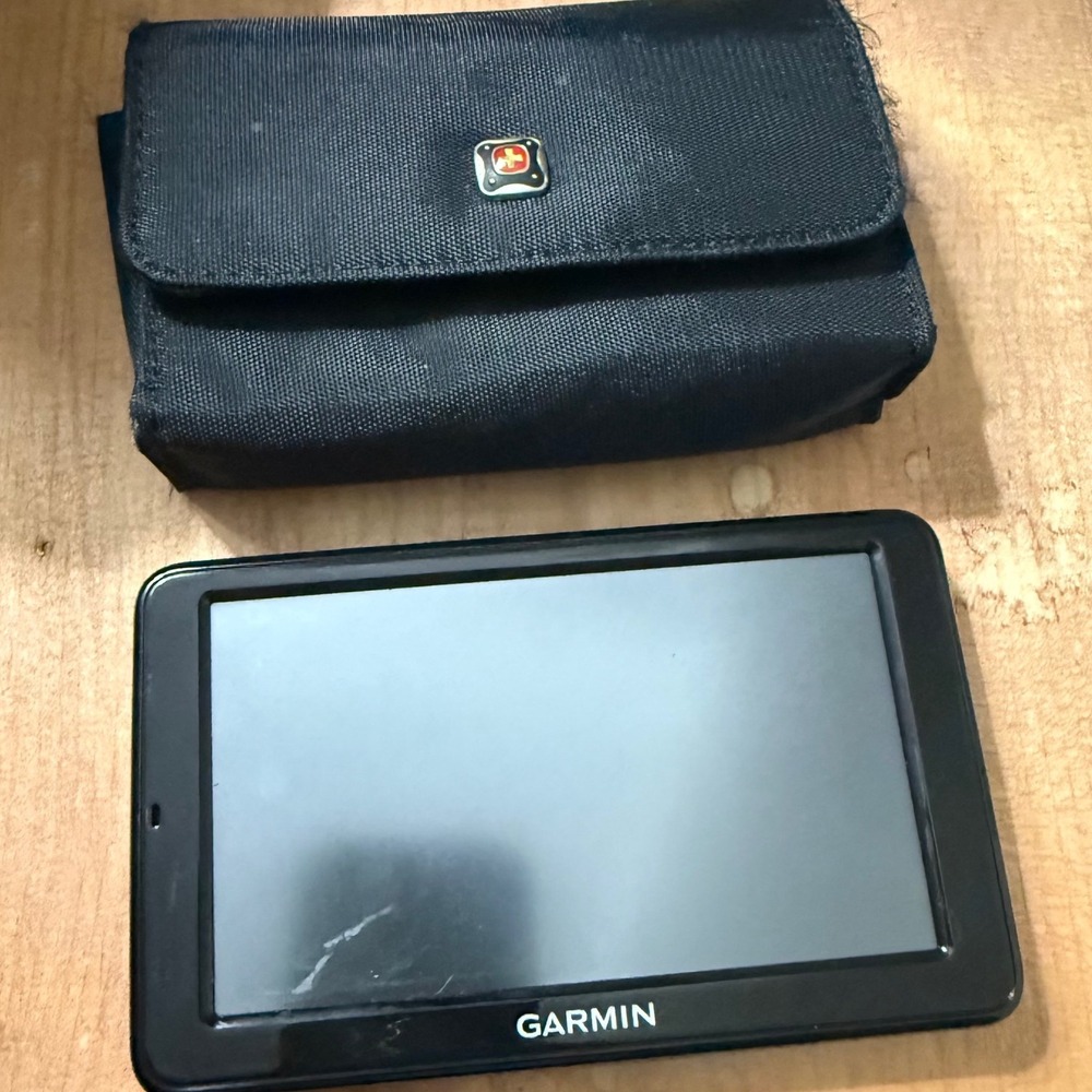 Garmin‎ nüvi 2595LM GPS Navigator Tested Works USB Cable Case Lifetime Maps
